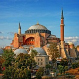 Разговор про практическую тему - где в Стамбуле искупаться - я хочу начать с загадки...